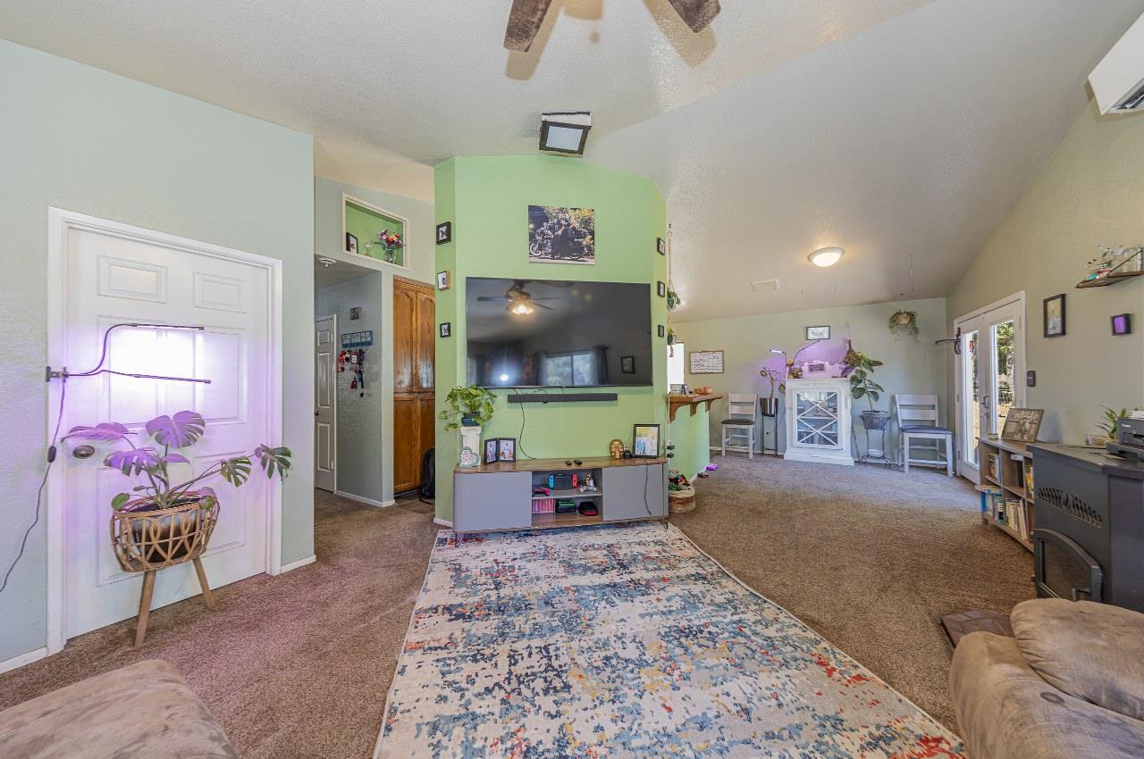 31548 Delaware Road Coarsegold, CA 93614 - Photo 7 of 46 Gallery Image 7