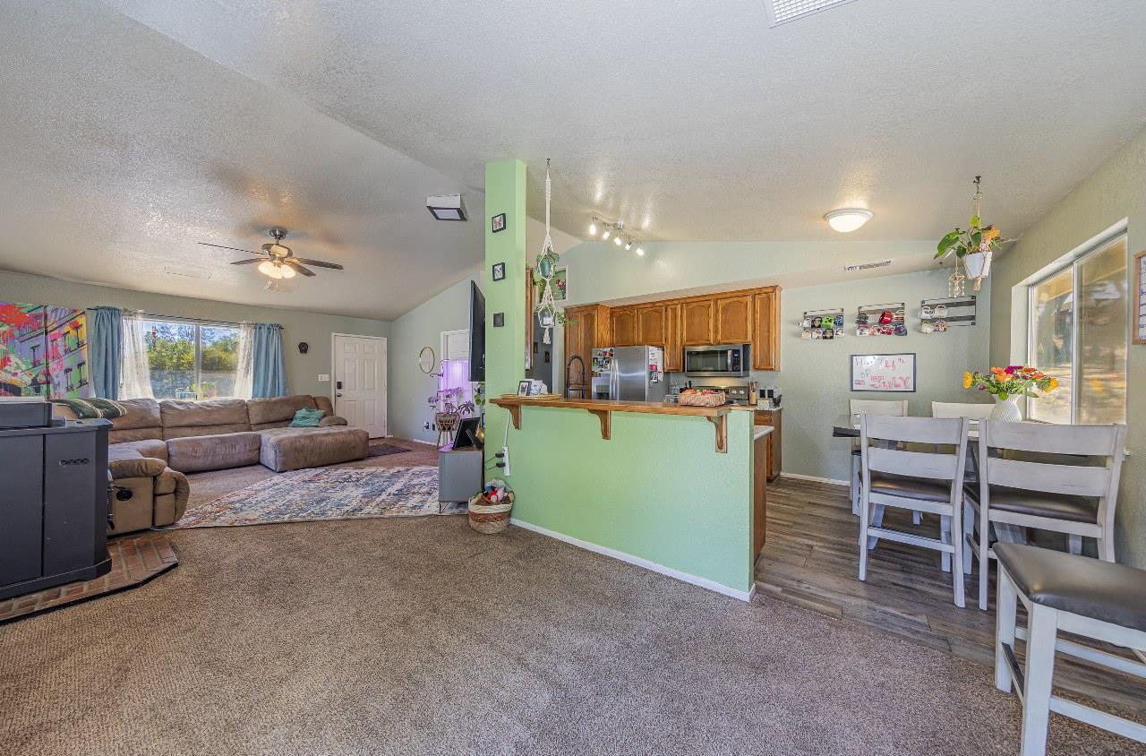 31548 Delaware Road Coarsegold, CA 93614 - Photo 10 of 46 Gallery Image 10