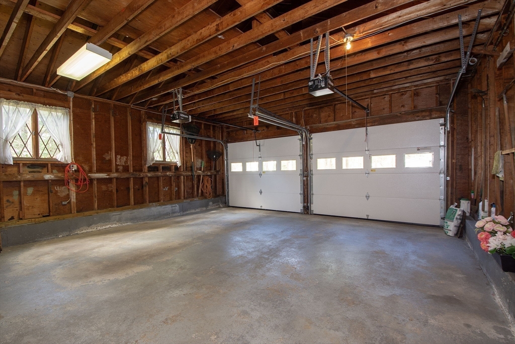 339 School Street Marshfield, MA 02050 - Photo 37 of 40 a view of empty room