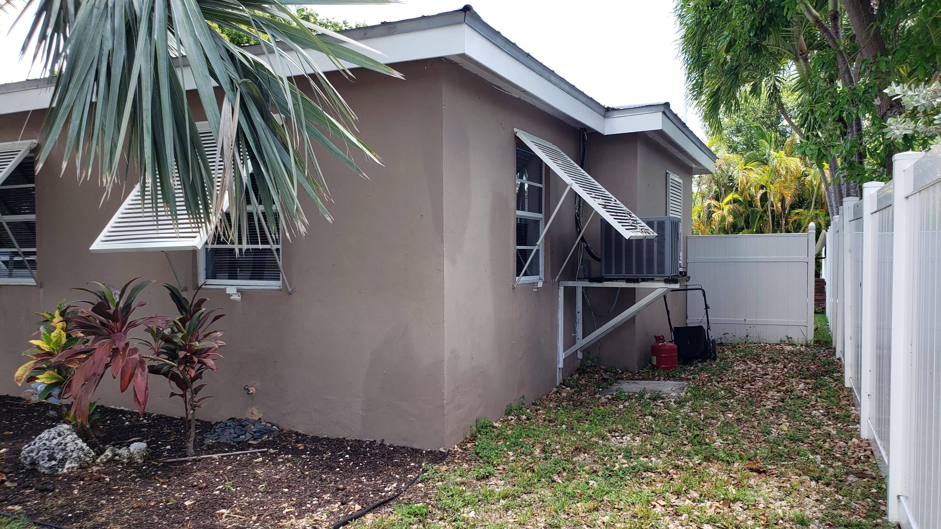1227 20th Key Key West, FL 33040 - Photo 27 of 28 20230813_124730