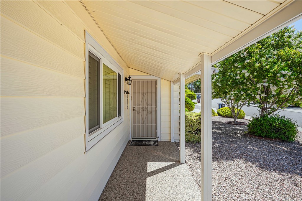 26460 Cedar Crest Drive Menifee, CA 92586 - Photo 4 of 35