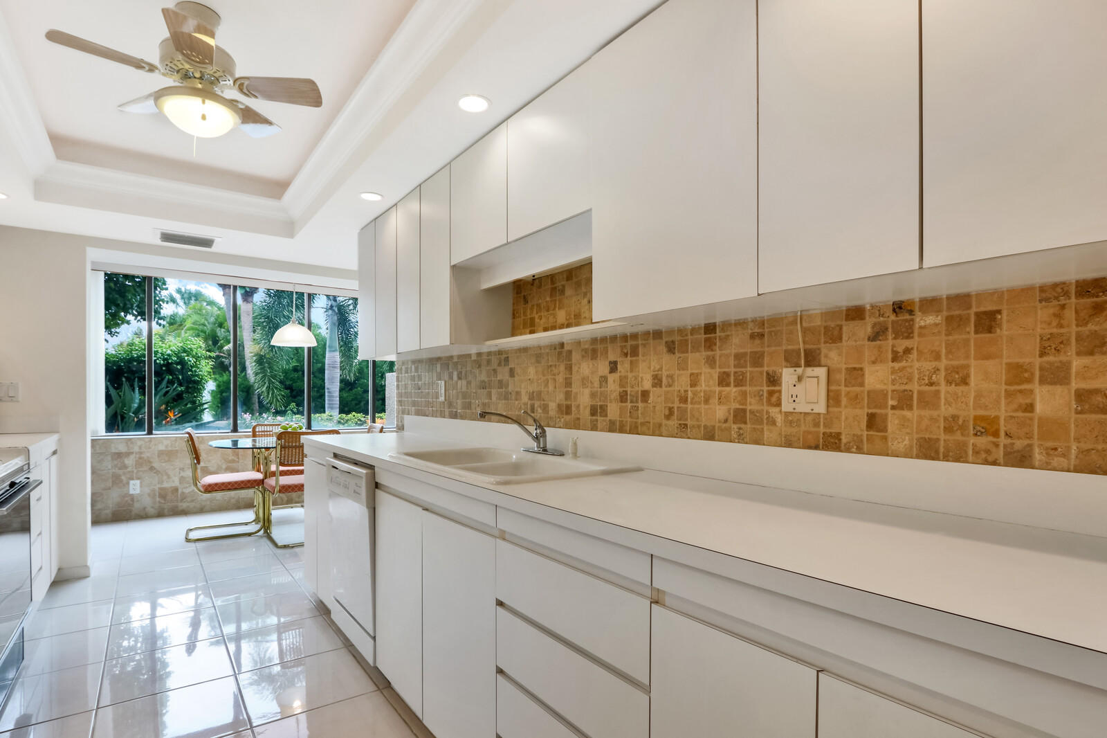 1100 Surf Road, Unit 113 Singer Island, FL 33404 - Photo 7 of 37 Kitchen