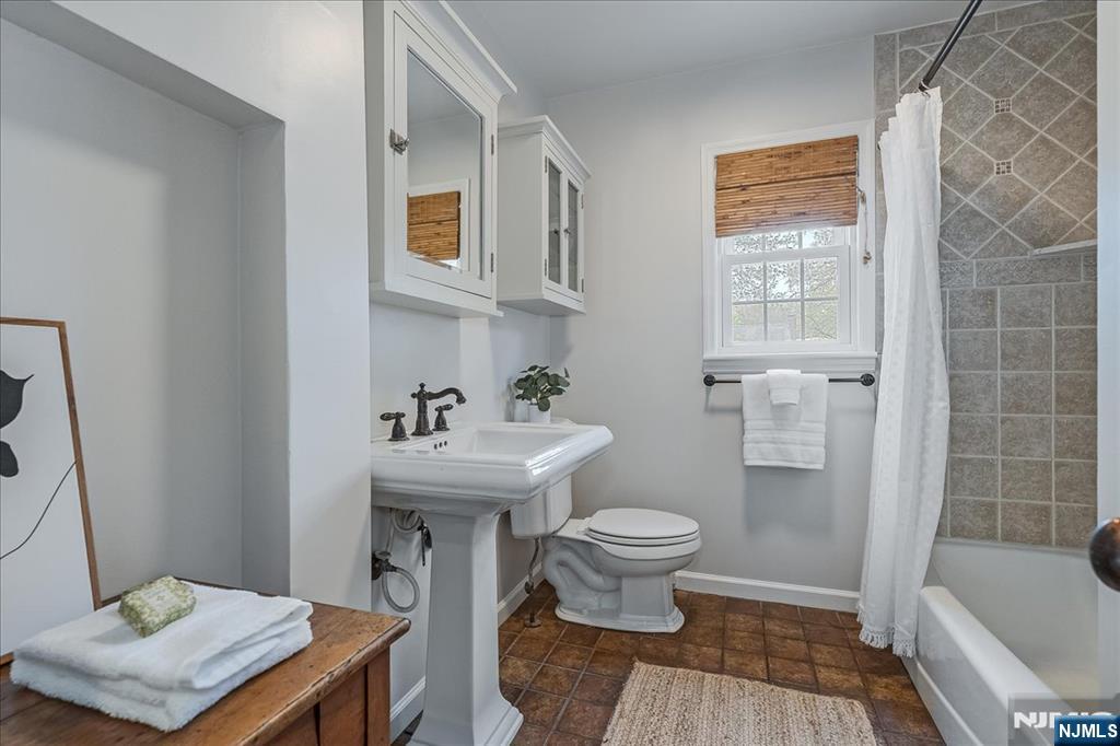 8-10 Lessing Road West Orange, NJ 07052 - Photo 14 of 38