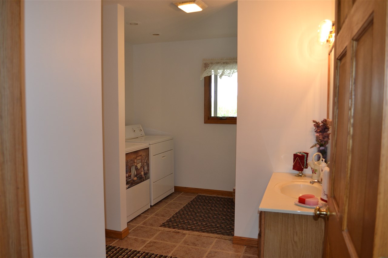 6840 South Summerton Road Shepherd, MI 48883 - Photo 16 of 44 1836471-15.JPG