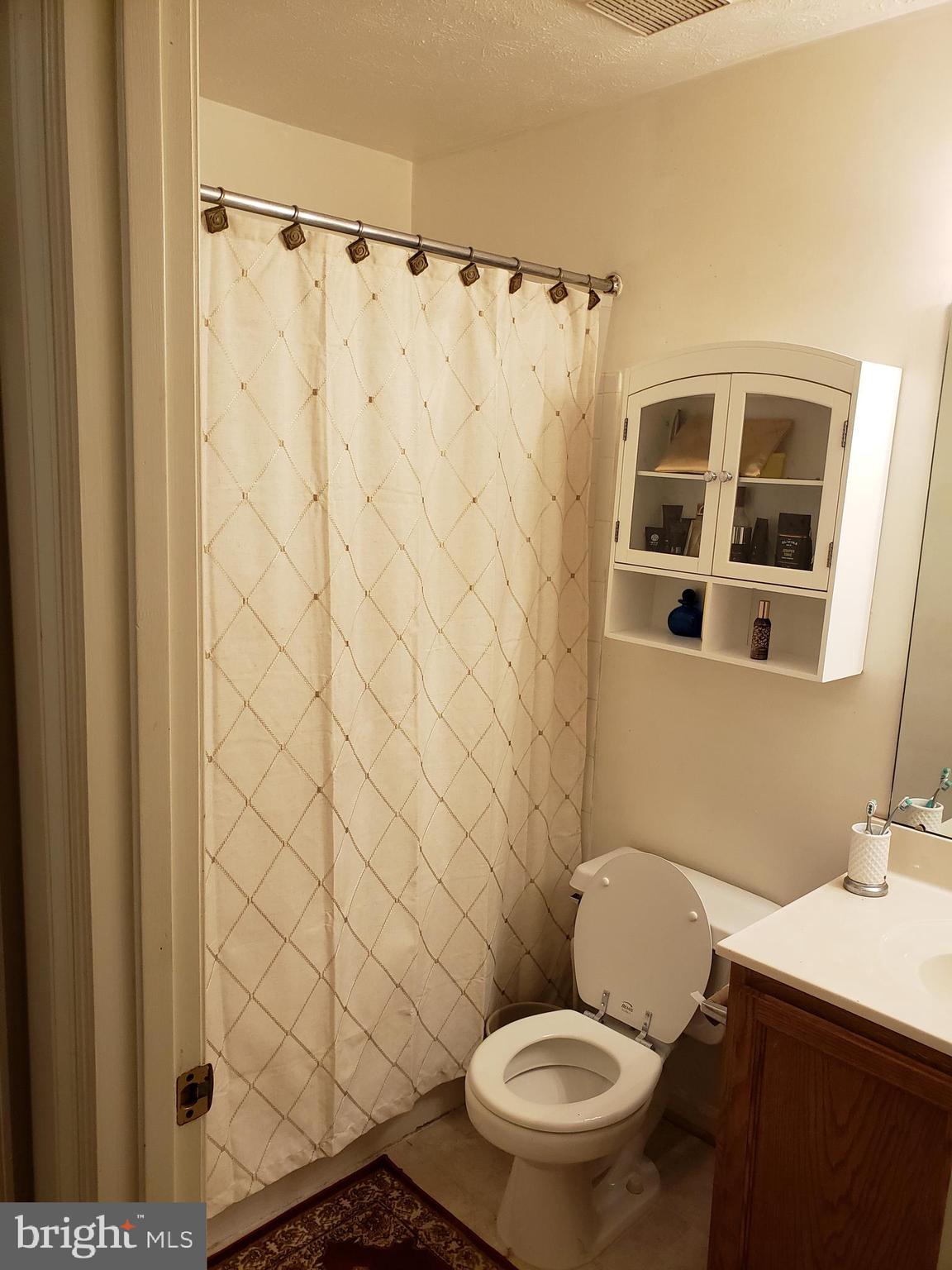 5418 Castlestone Drive Rosedale, MD 21237 - Photo 14 of 25 Full Bathroom (Upper level)