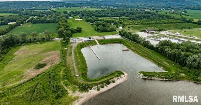 $1,100,000 | 1109-1111 Sunset Drive, East Peoria, IL 61611