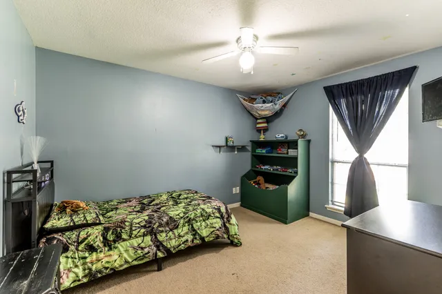 $299,999 | 65 Cauthen Drive, Huntsville, TX 77320