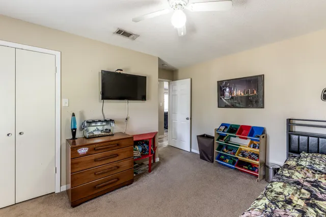 $299,999 | 65 Cauthen Drive, Huntsville, TX 77320