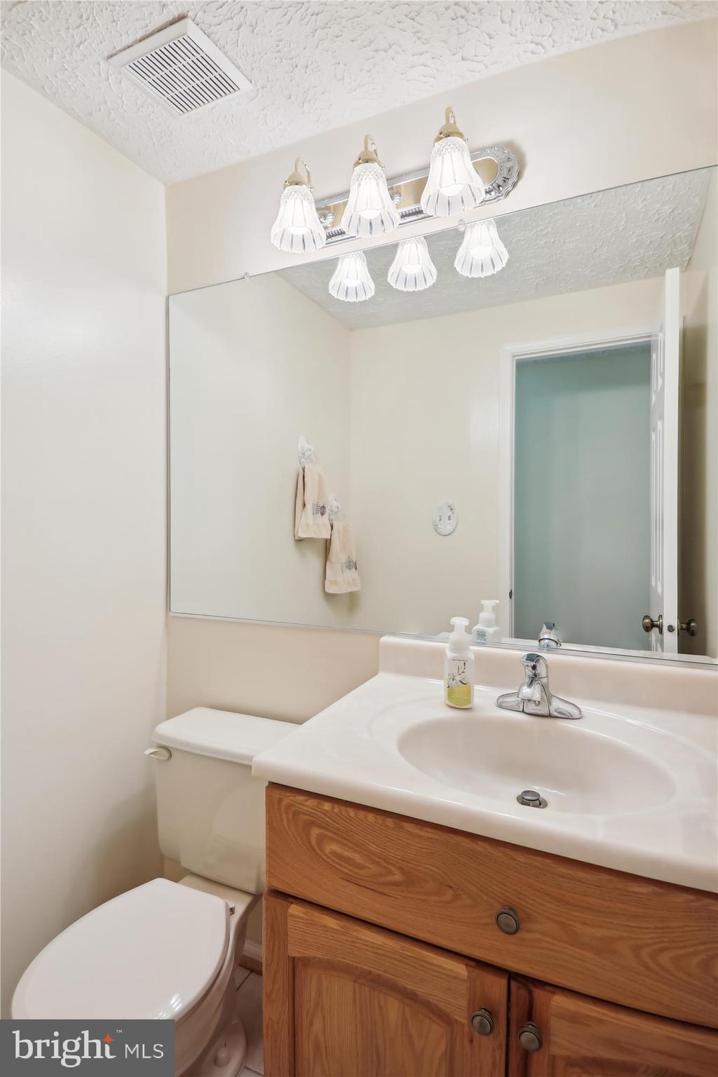 14821 Windmill Terrace Silver Spring, MD 20905 - Photo 44 of 72 Powder Room