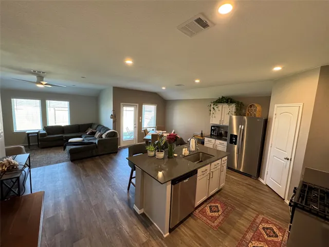 $2,250 | 40619 Pine Spruce Lane, Magnolia, TX 77354