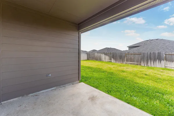 $2,200 | 40619 Pine Spruce Lane, Magnolia, TX 77354