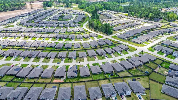 $2,200 | 40619 Pine Spruce Lane, Magnolia, TX 77354