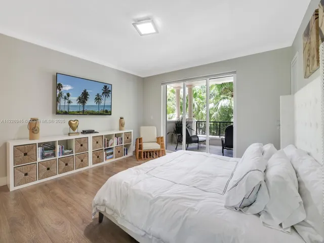 $4,100,000 | 19126 Fisher Island Drive, Unit 19126, Miami Beach, FL 33109