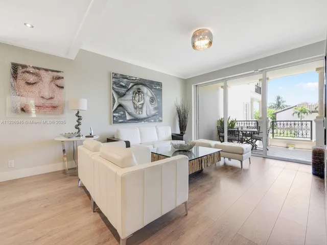 $4,100,000 | 19126 Fisher Island Drive, Unit 19126, Miami Beach, FL 33109