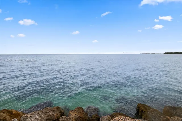 $4,100,000 | 19126 Fisher Island Drive, Unit 19126, Miami Beach, FL 33109