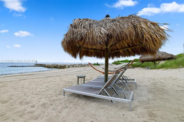 $4,100,000 | 19126 Fisher Island Drive, Unit 19126, Miami Beach, FL 33109