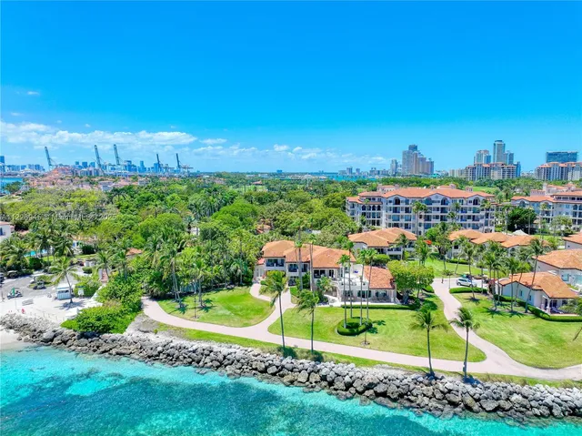 $4,100,000 | 19126 Fisher Island Drive, Unit 19126, Miami Beach, FL 33109
