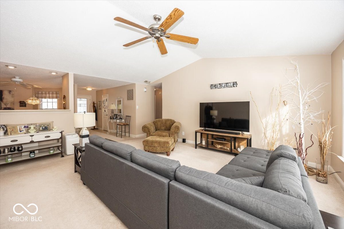 937 Springside Court Greenfield, IN 46140 - Photo 7 of 21