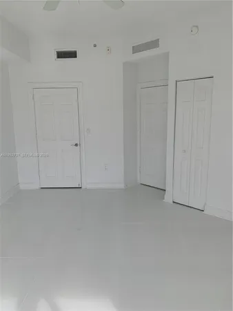 $2,400 | 3001 Northeast 185th Street, Unit 422, Aventura, FL 33180