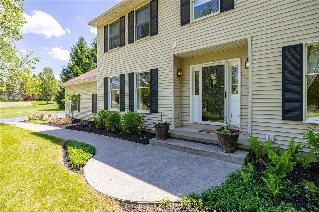 373 Parrish Road Honeoye Falls, NY 14472 - Photo 5 of 50