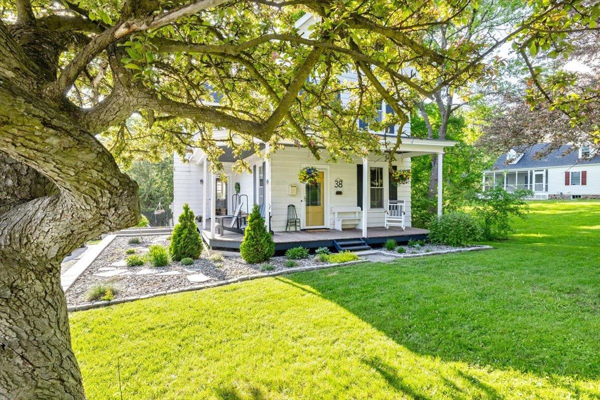 38 Smith Street St. Albans, VT 05478 - Photo 10 of 50