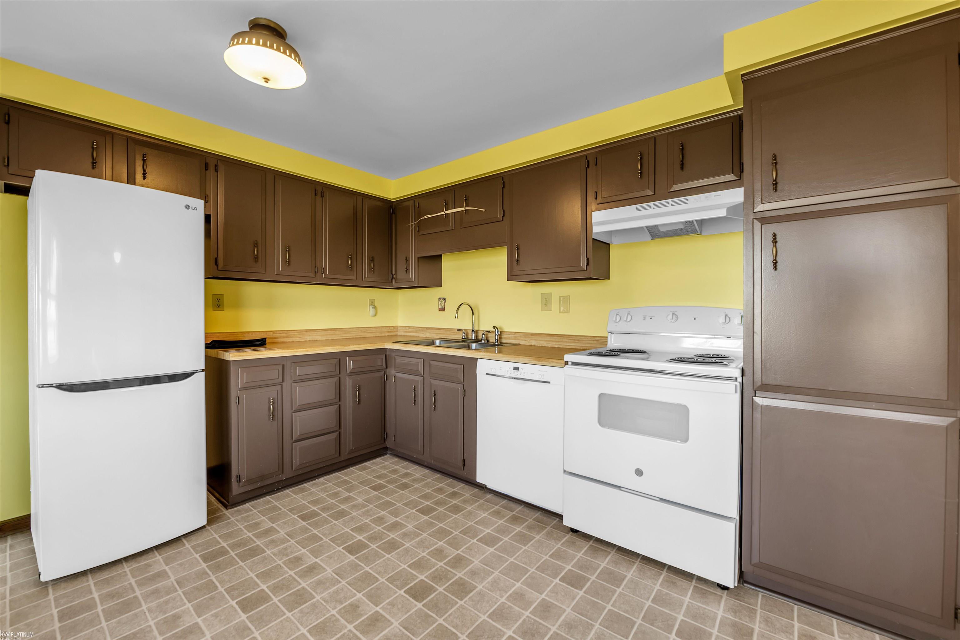 32 Wales Ridge Road Goodells, MI 48027 - Photo 18 of 42 50127029-18.JPG