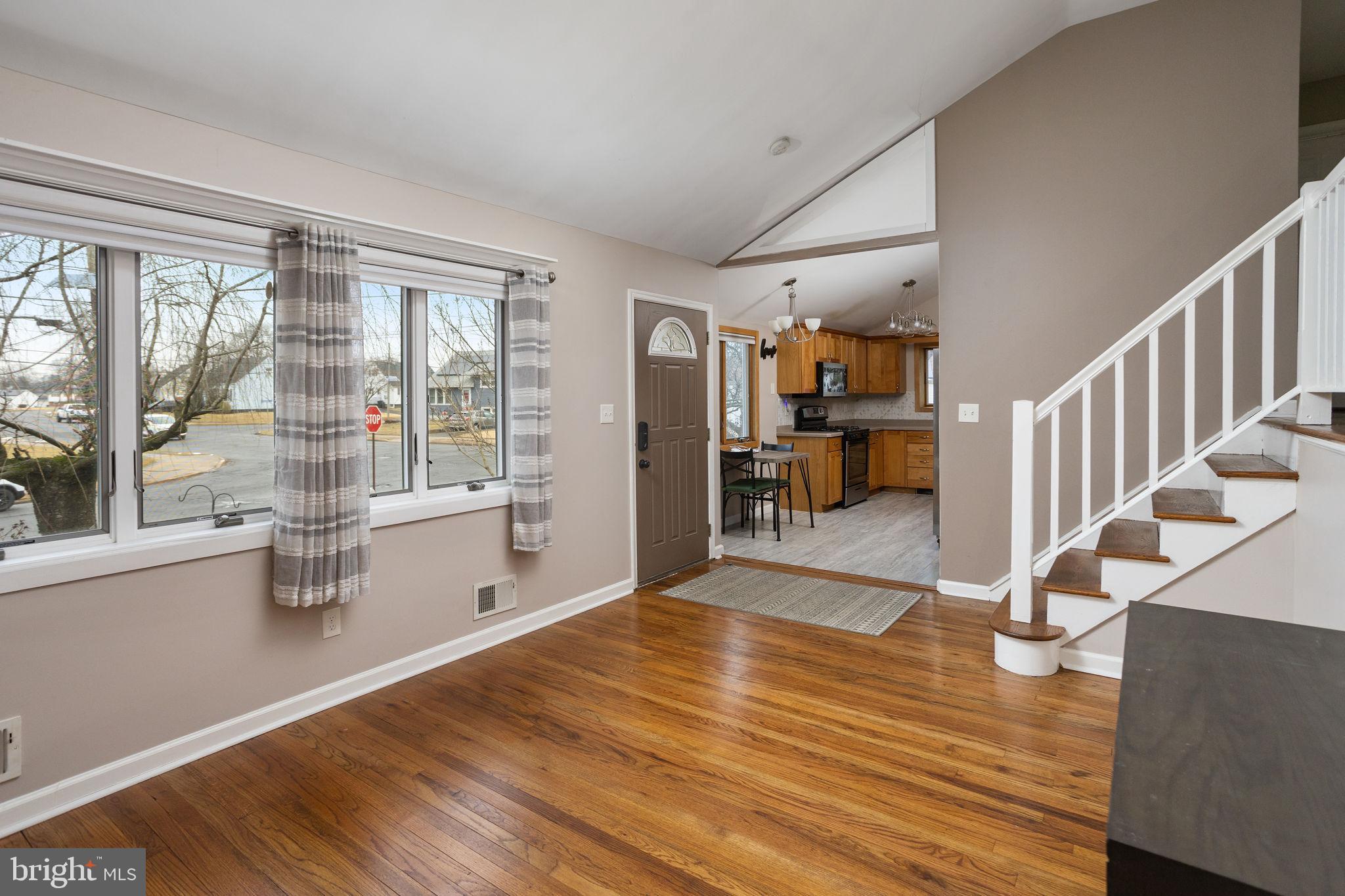 34 Elton Avenue Hamilton, NJ 08620 - Photo 8 of 29