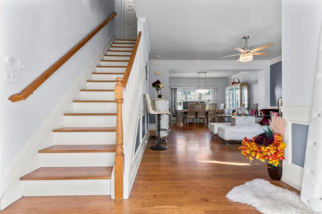 a view of entryway and hall
