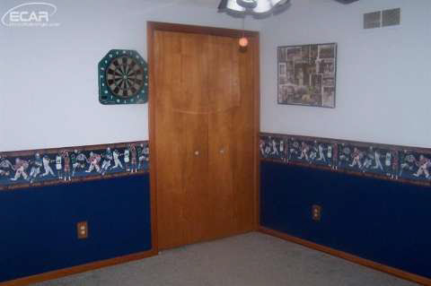 2835 Pineway Trail Howell, MI 48855 - Photo 24 of 33 20441500-23.JPG