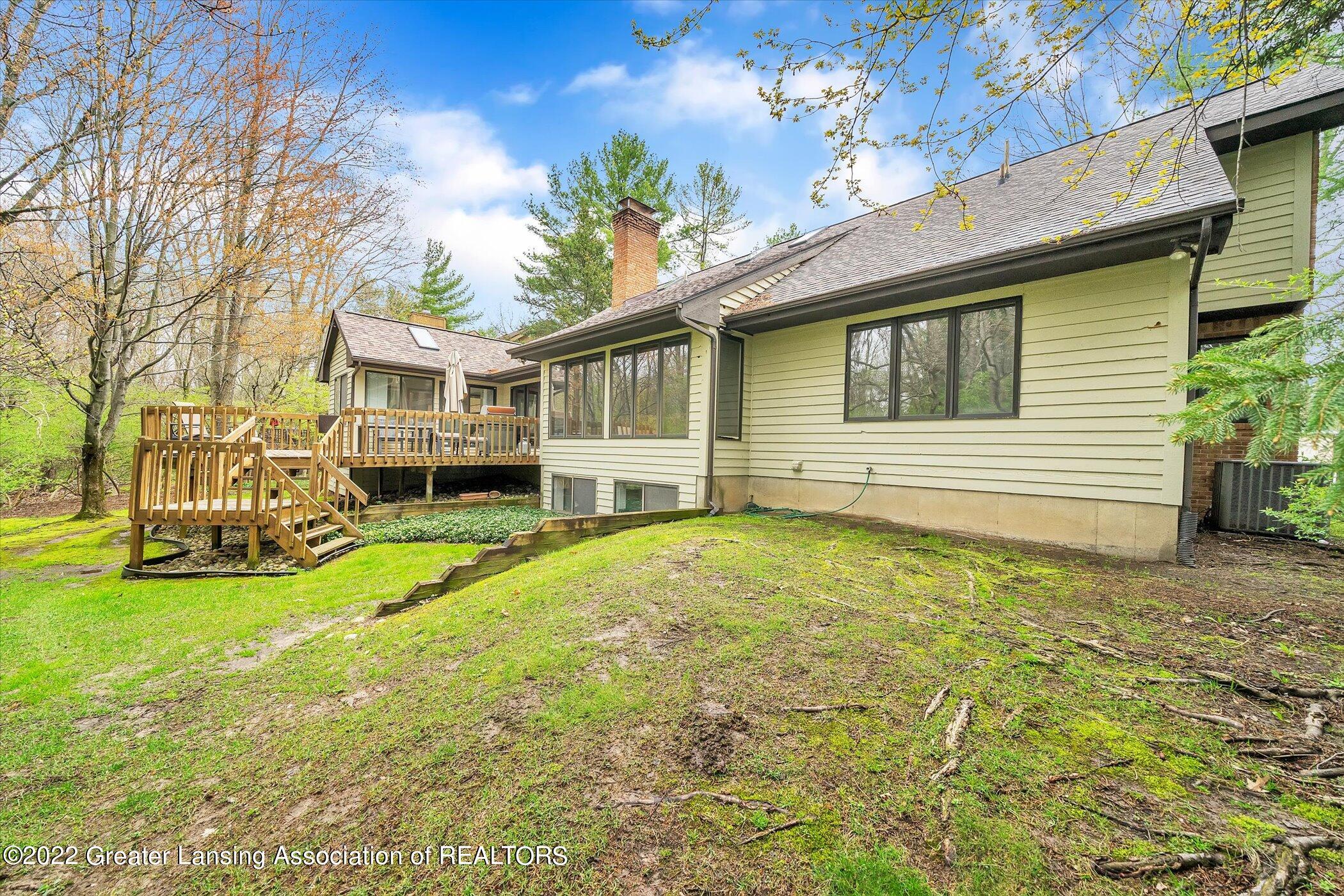 2556 Dustin Road Okemos, MI 48864 - Photo 41 of 42 Exterior Back