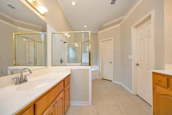 $500,000 | 2400 Peach Blossom Court, Bedford, TX 76021