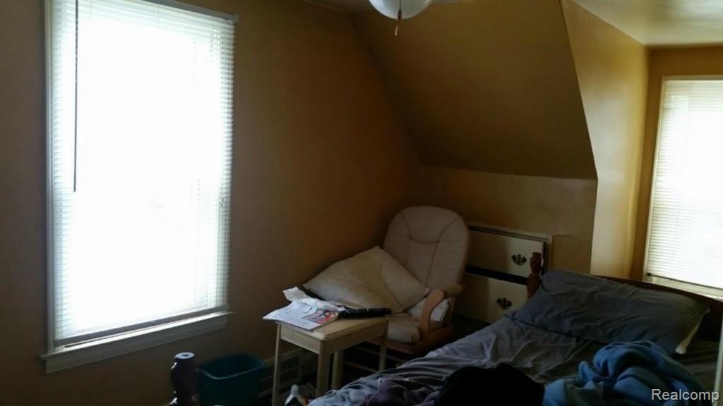2415 Columbia Road Berkley, MI 48072 - Photo 4 of 8