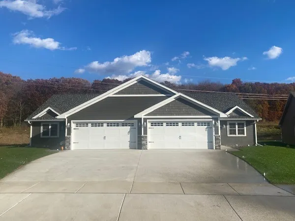 $392,900 | 5135 Maple Leaf Path, Eau Claire, WI 54703