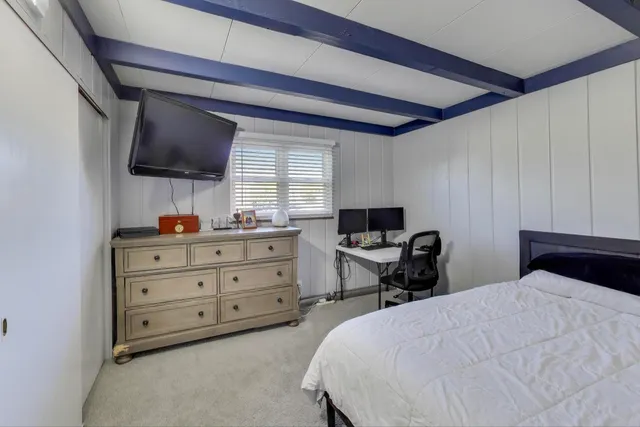 $450,000 | 5935 West Henderson Street, Chicago, IL 60634