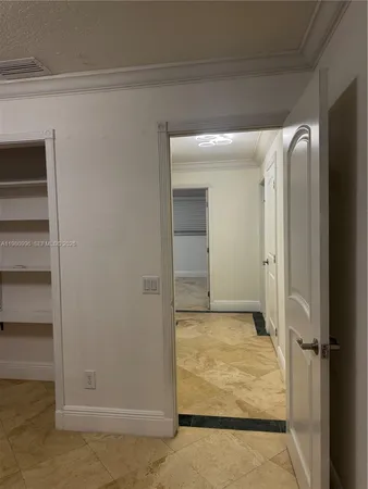 $2,000 | 5435 Southwest 153rd Avenue Road, Unit 2, Miami, FL 33185