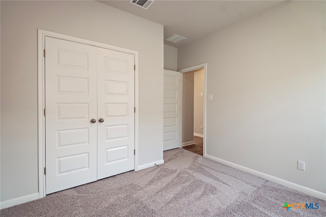 240 Alcatraz Loop Jarrell, TX 76537 - Photo 33 of 36