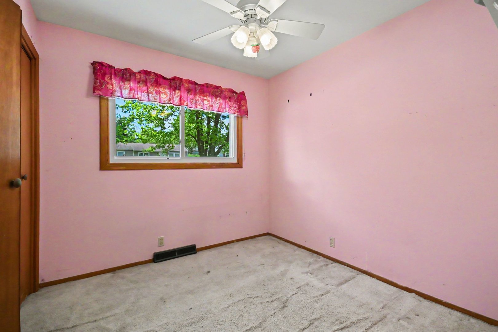 331 East Dresser Road DeKalb, IL 60115 - Photo 9 of 18