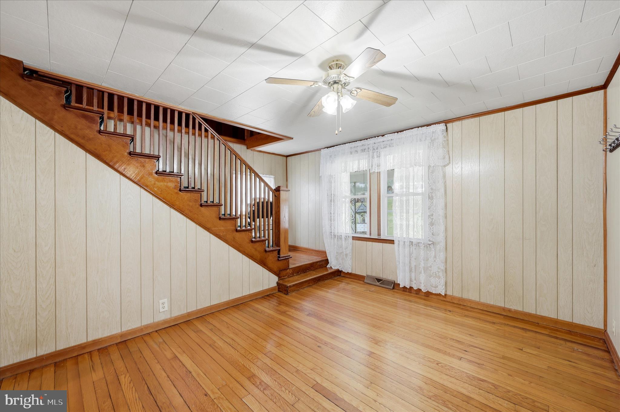 126 Marple Road Winchester, VA 22603 - Photo 6 of 42 Dining Area