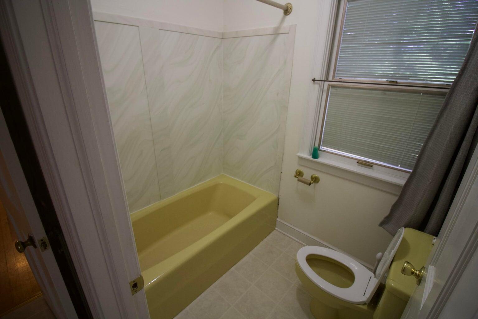 1502 Electric Road Southwest Roanoke, VA 24018 - Photo 14 of 28 25