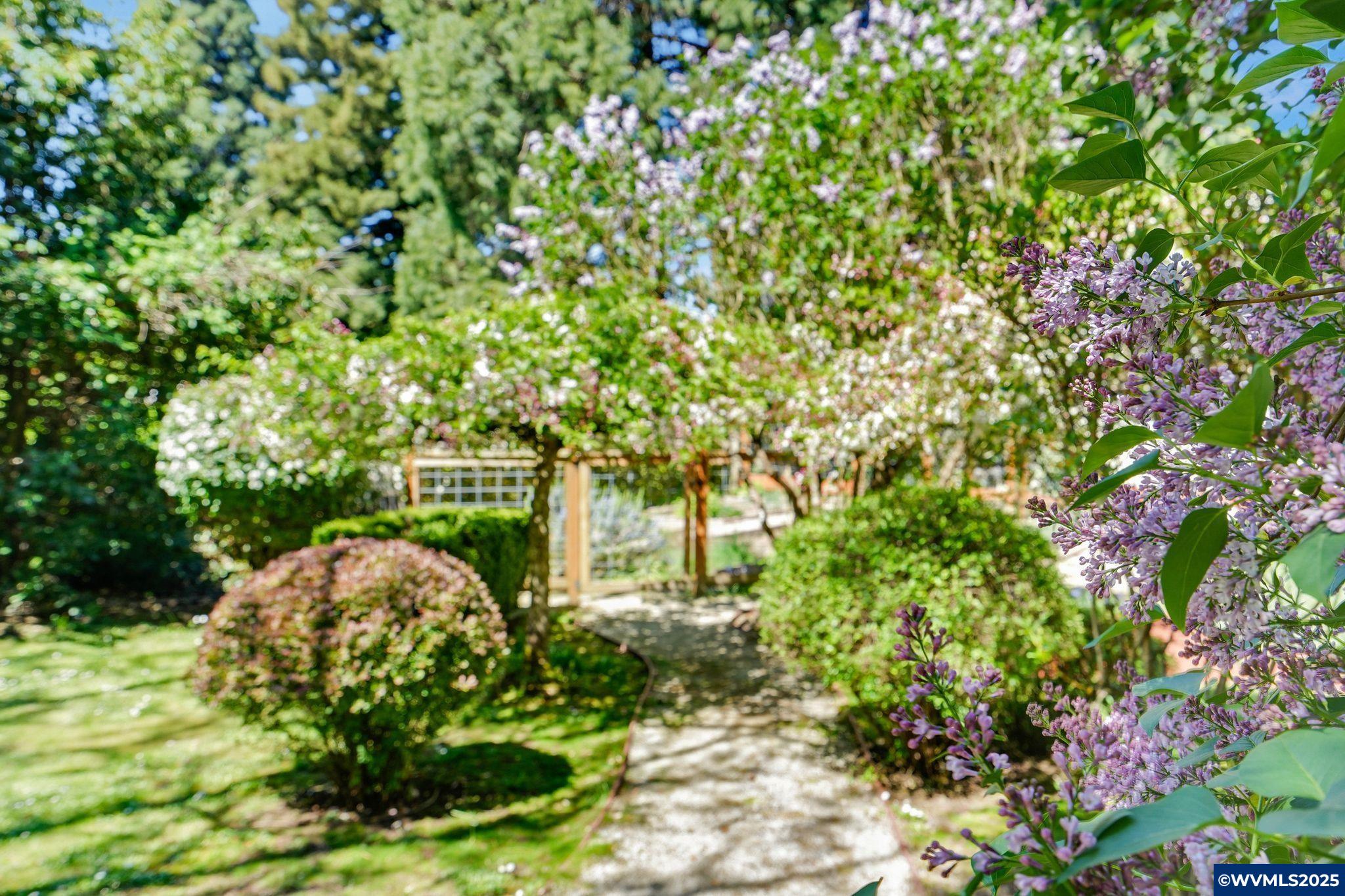6472 Macleay Road Southeast Salem, OR 97317 - Photo 42 of 49 Gallery Image 42