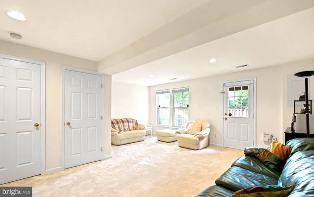 $2,750 | 10646 Winfield Loop, Manassas, VA 20109