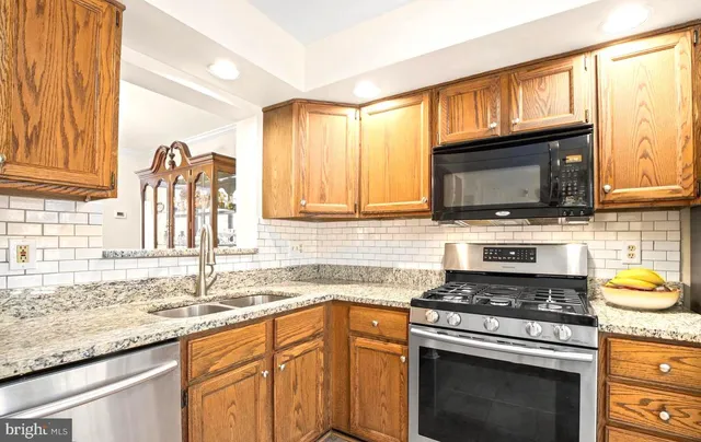 $2,750 | 10646 Winfield Loop, Manassas, VA 20109