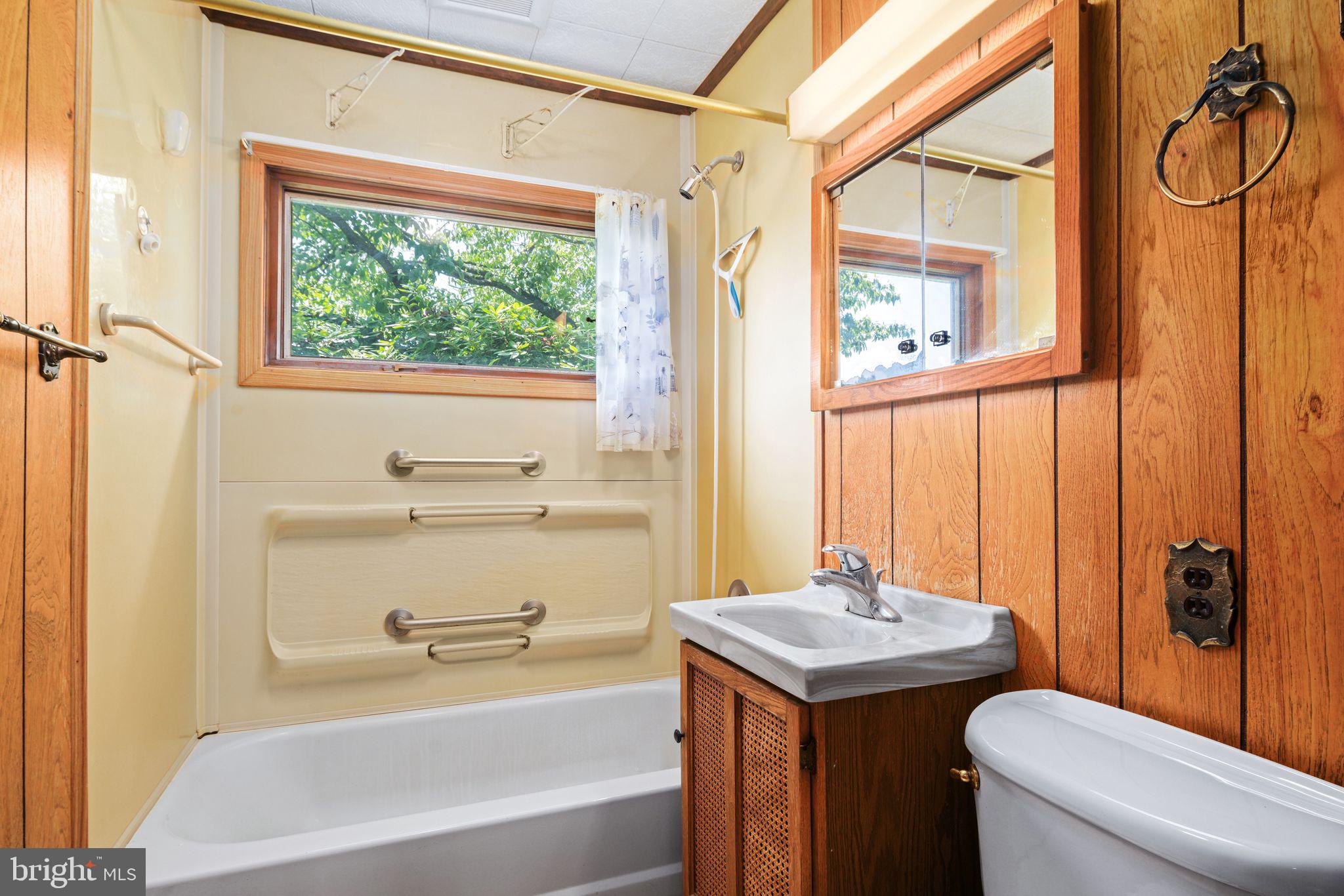 3217 Holyoke Road Philadelphia, PA 19114 - Photo 16 of 34 Gallery Image 16