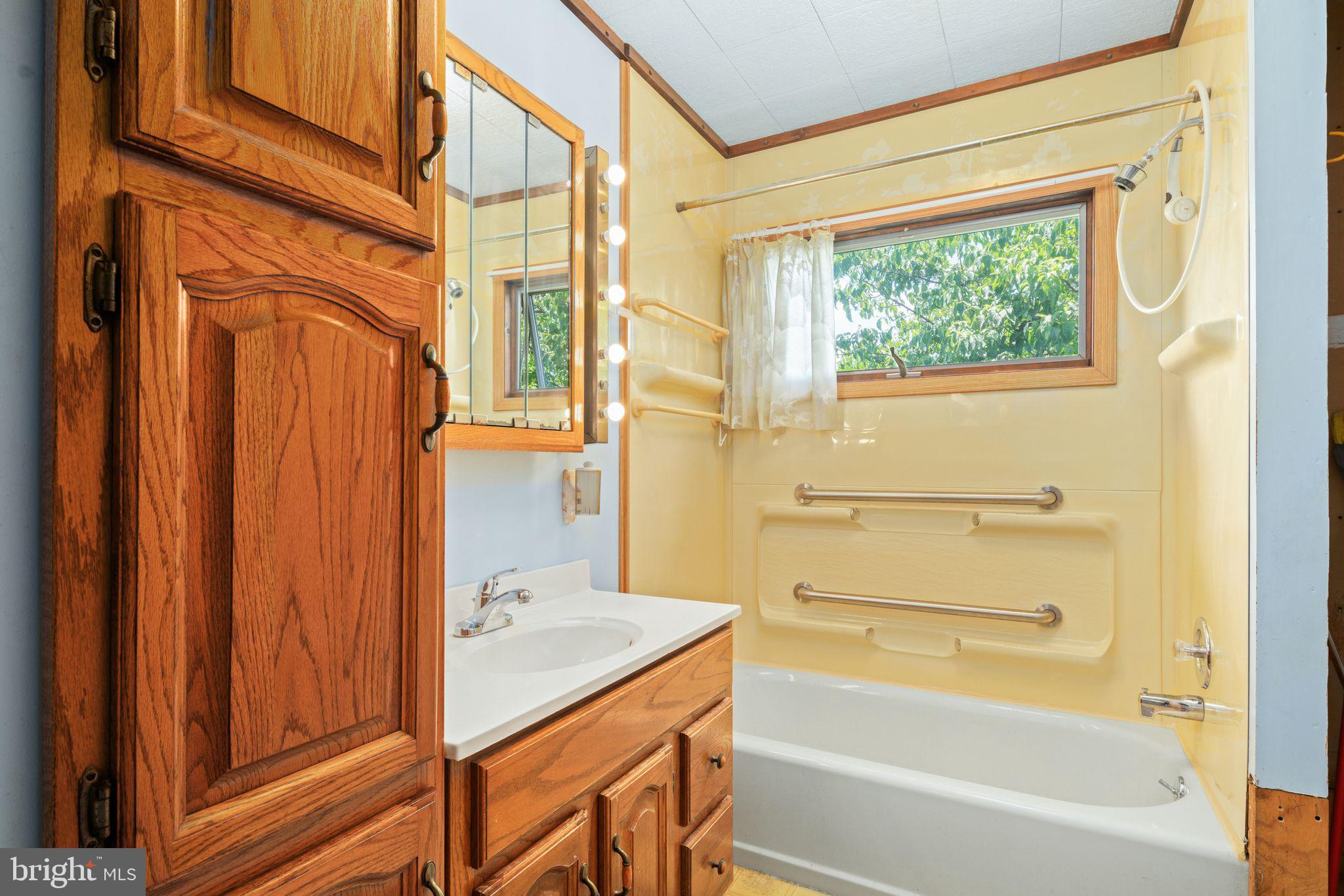 3217 Holyoke Road Philadelphia, PA 19114 - Photo 26 of 34 Gallery Image 26