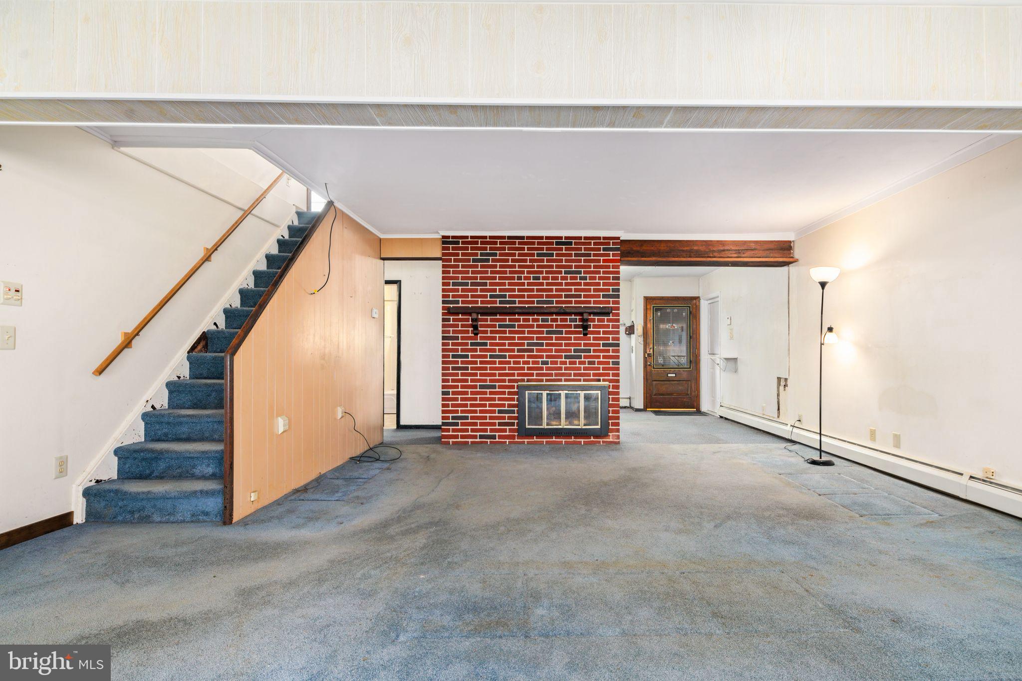 3217 Holyoke Road Philadelphia, PA 19114 - Photo 6 of 34 Gallery Image 6
