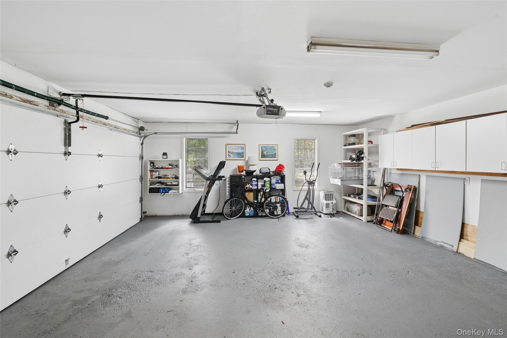 1 Engineers Road Roslyn, NY 11576 - Photo 33 of 39 Gallery Image 33
