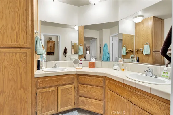 $280,000 | 11556 Winifred Drive, Apple Valley, CA 92308
