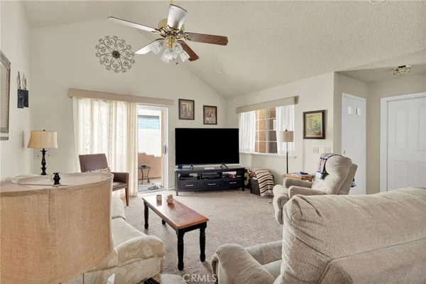 $280,000 | 11556 Winifred Drive, Apple Valley, CA 92308