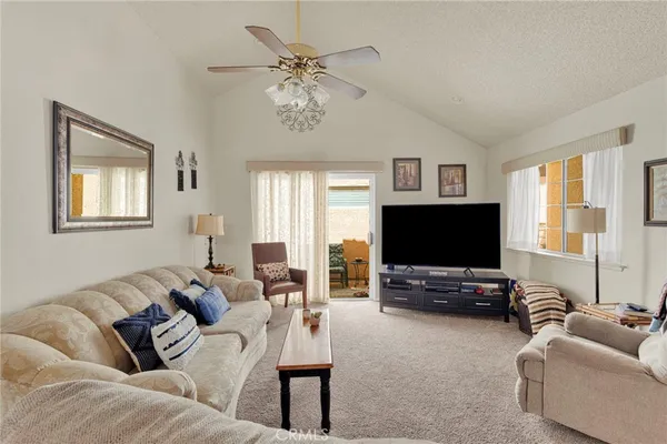 $280,000 | 11556 Winifred Drive, Apple Valley, CA 92308
