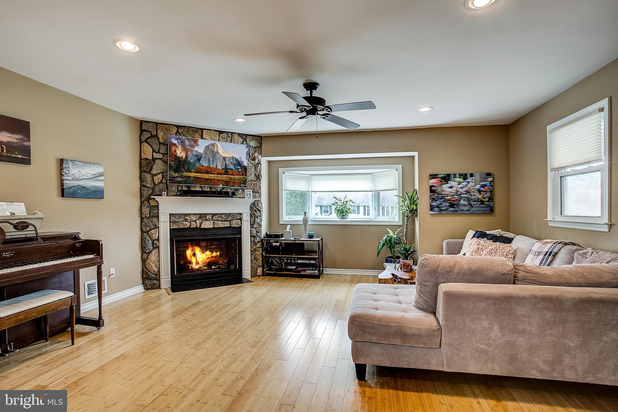29 Sedgwick Road Hamilton, NJ 08690 - Photo 4 of 34